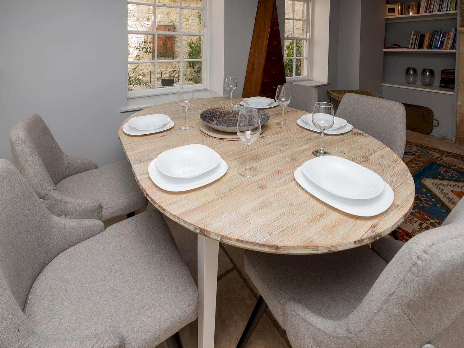 Pass The Keys Stunning 2 Bed Townhouse In Centre Bath