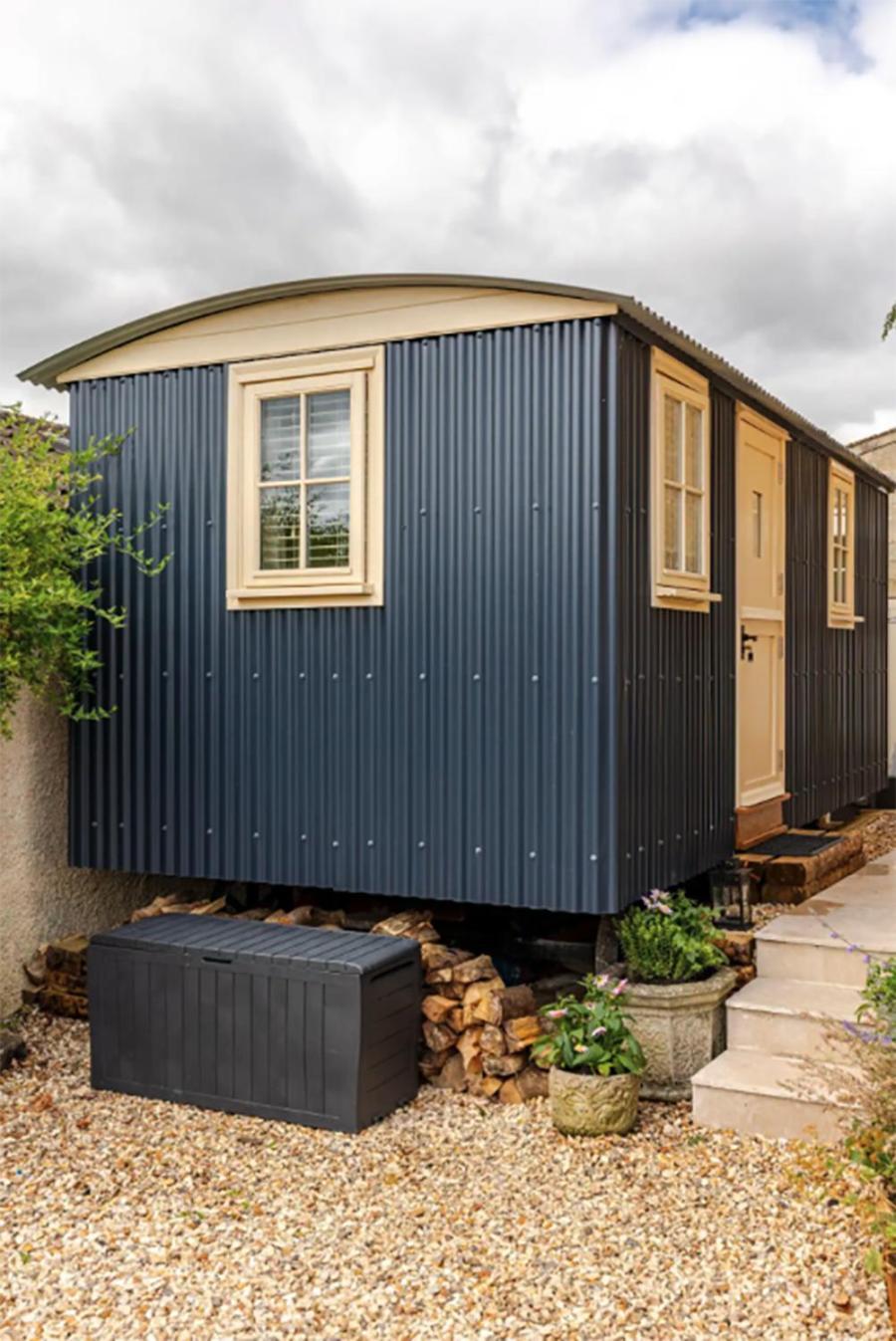 Holiday home Shepherd's Hut, *
