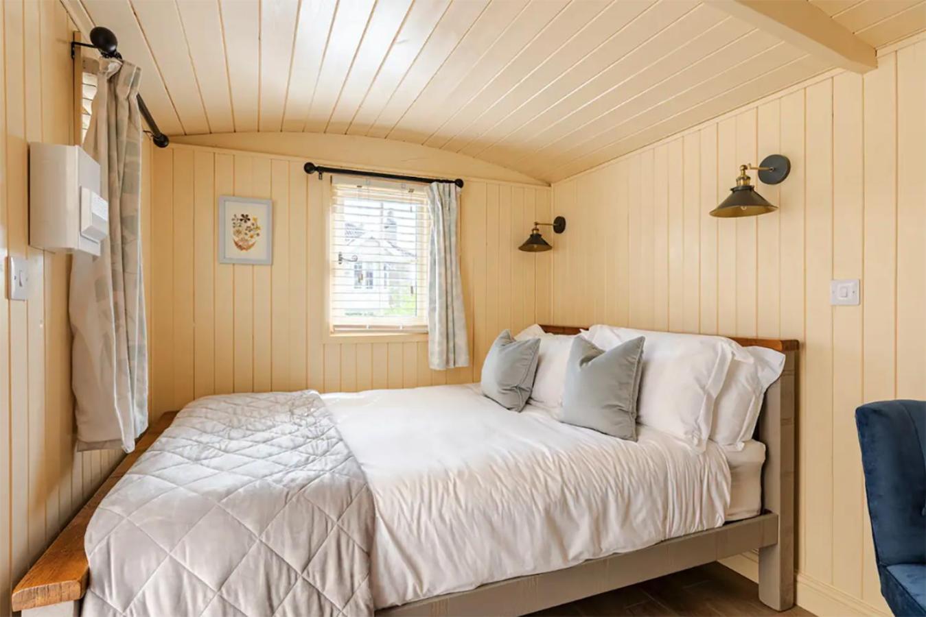 Shepherd's Hut, Holiday home