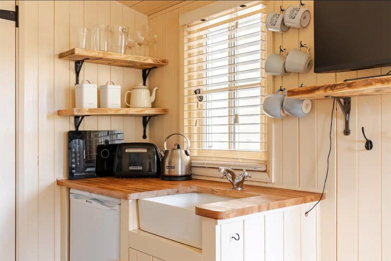 Shepherd's Hut, Holiday home Bath