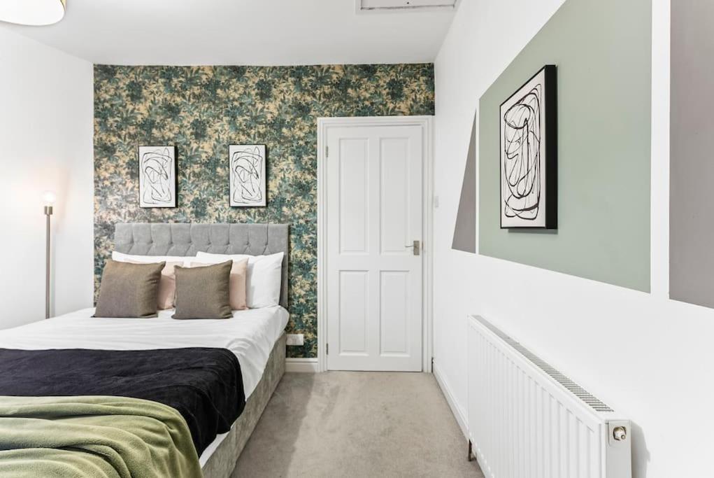 Boutique Abode In - Parking Bath