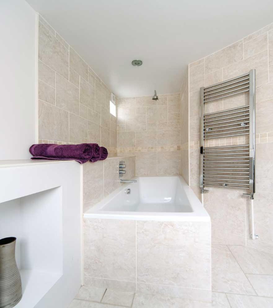 Apartment Stylish Three Bedroom In Heart Of Bath
