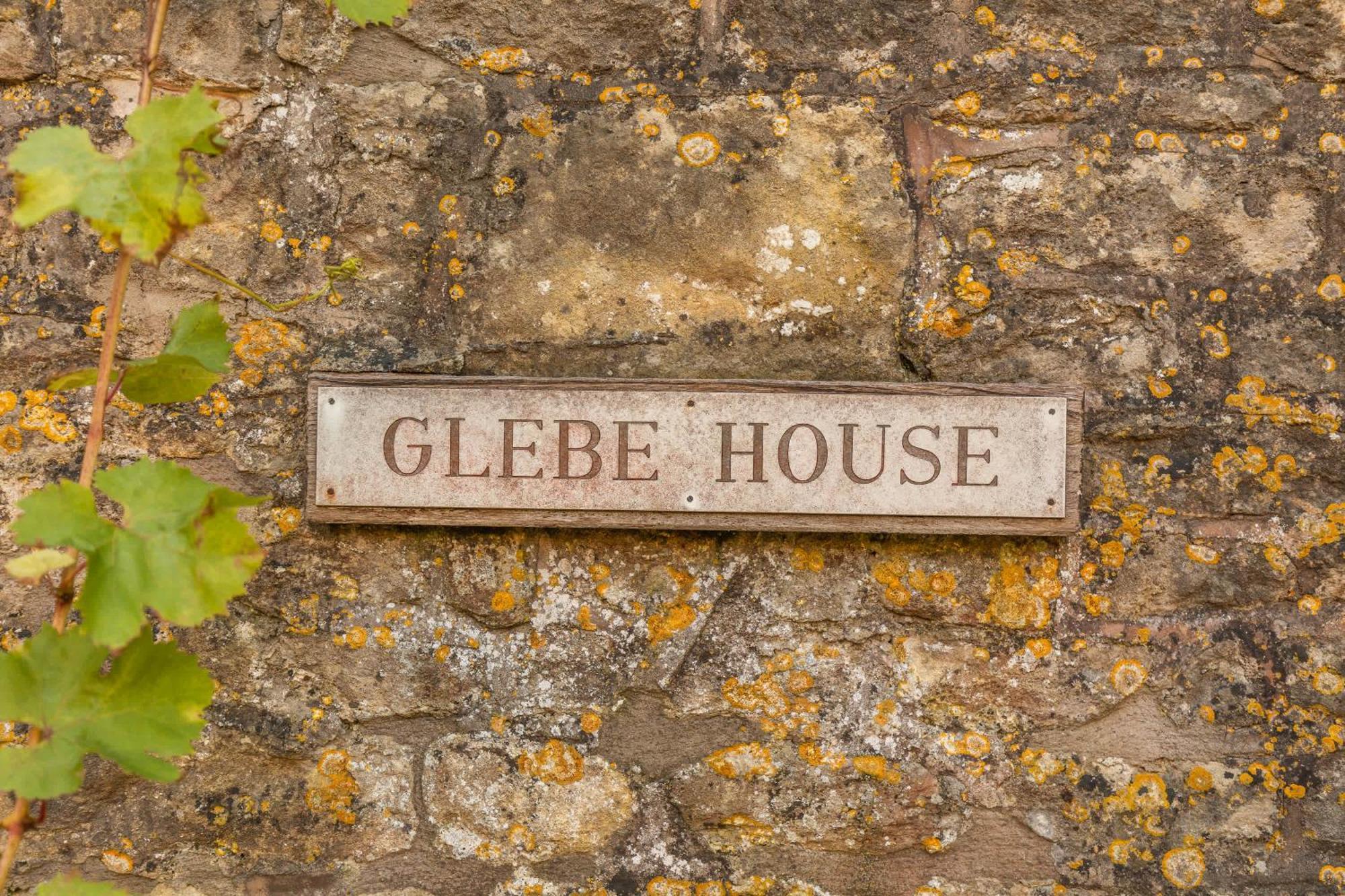 Georgian House With Garden Views & Tennis Court Bath
