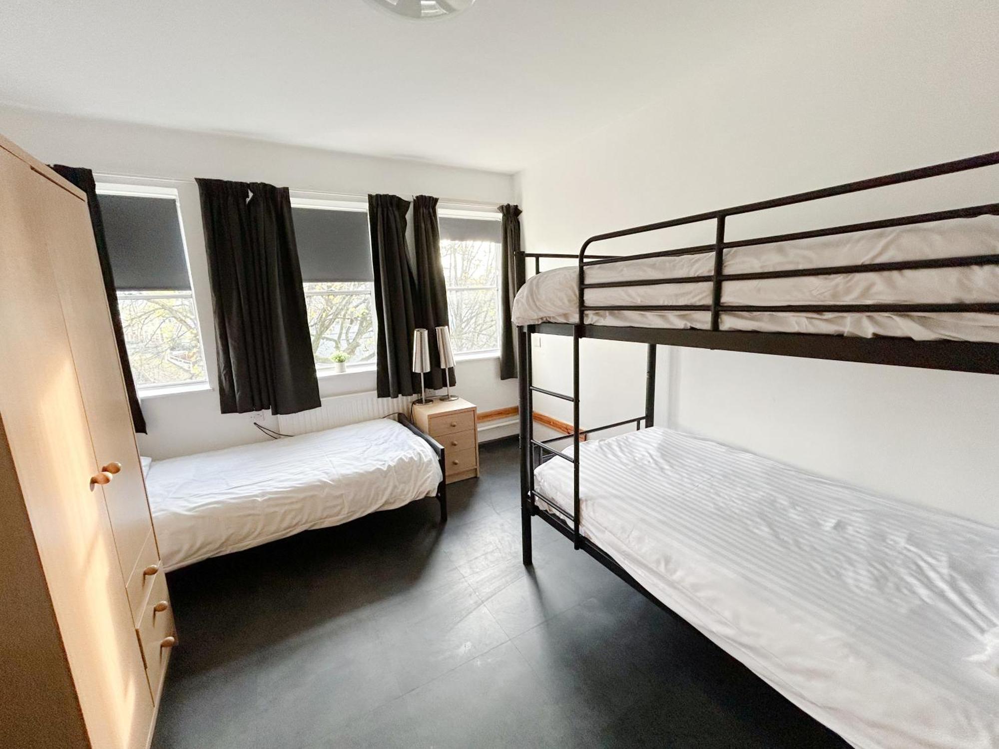 Ymca Hostel *