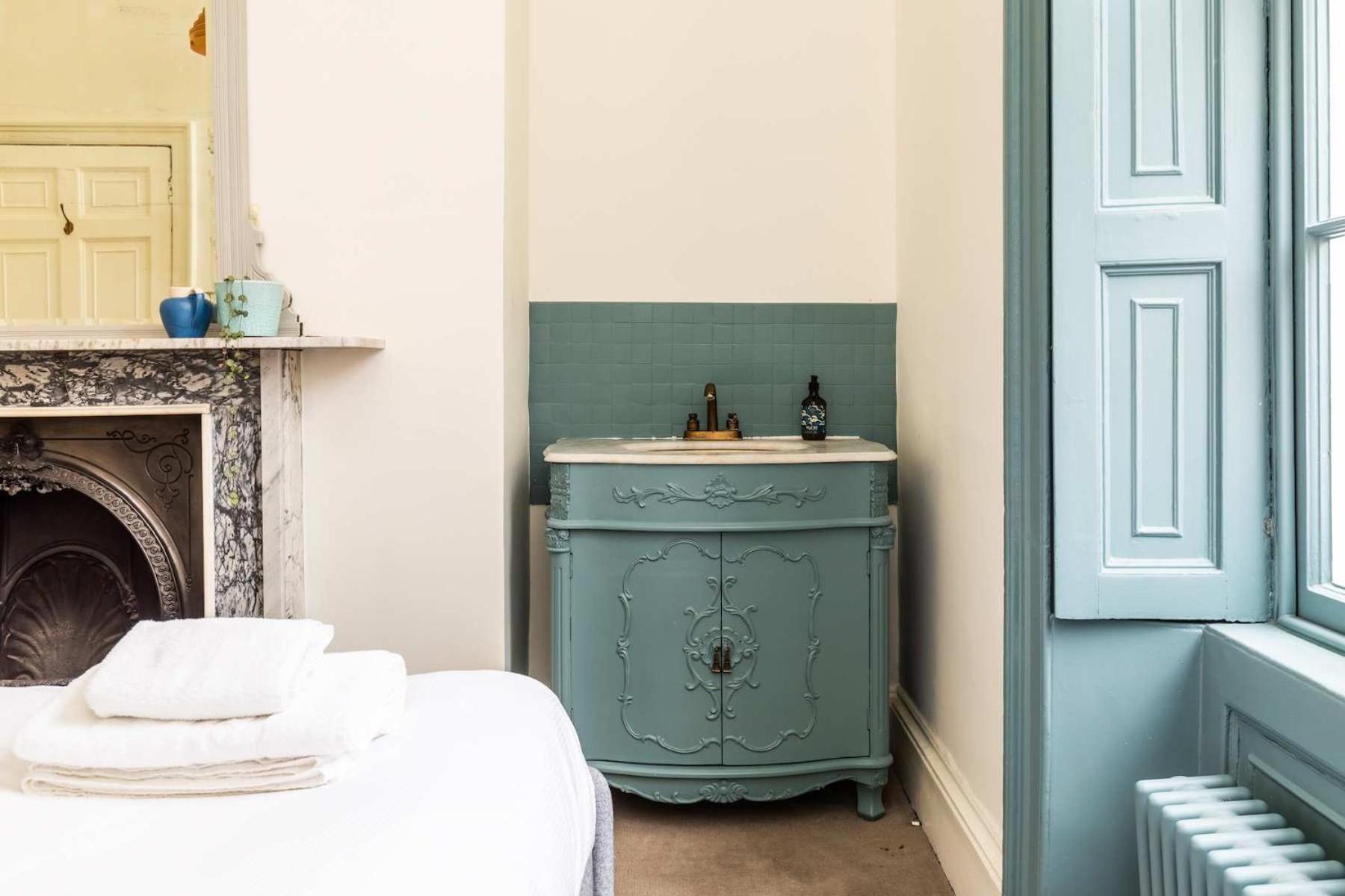 Grand Georgian Townhouse With Garden Bath