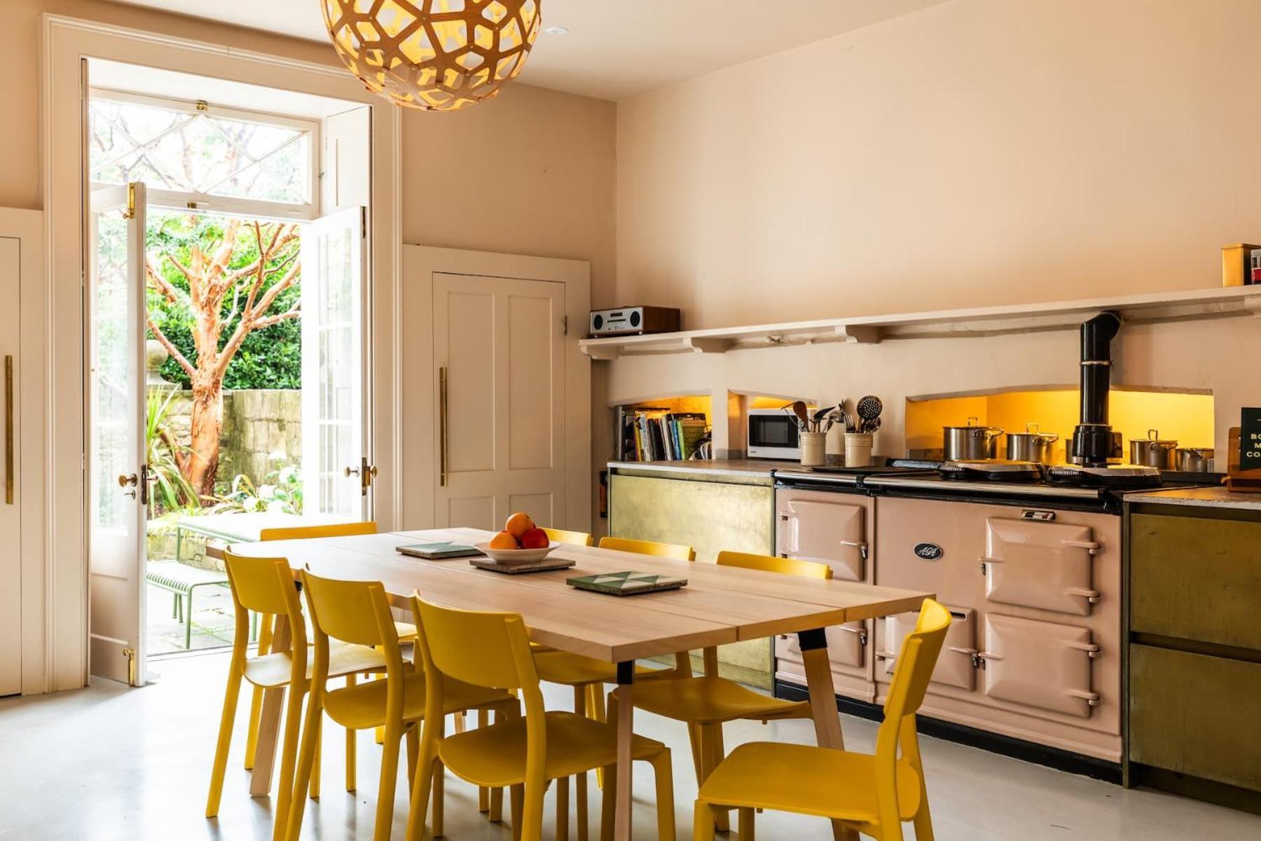 Grand Georgian Townhouse With Garden * Bath