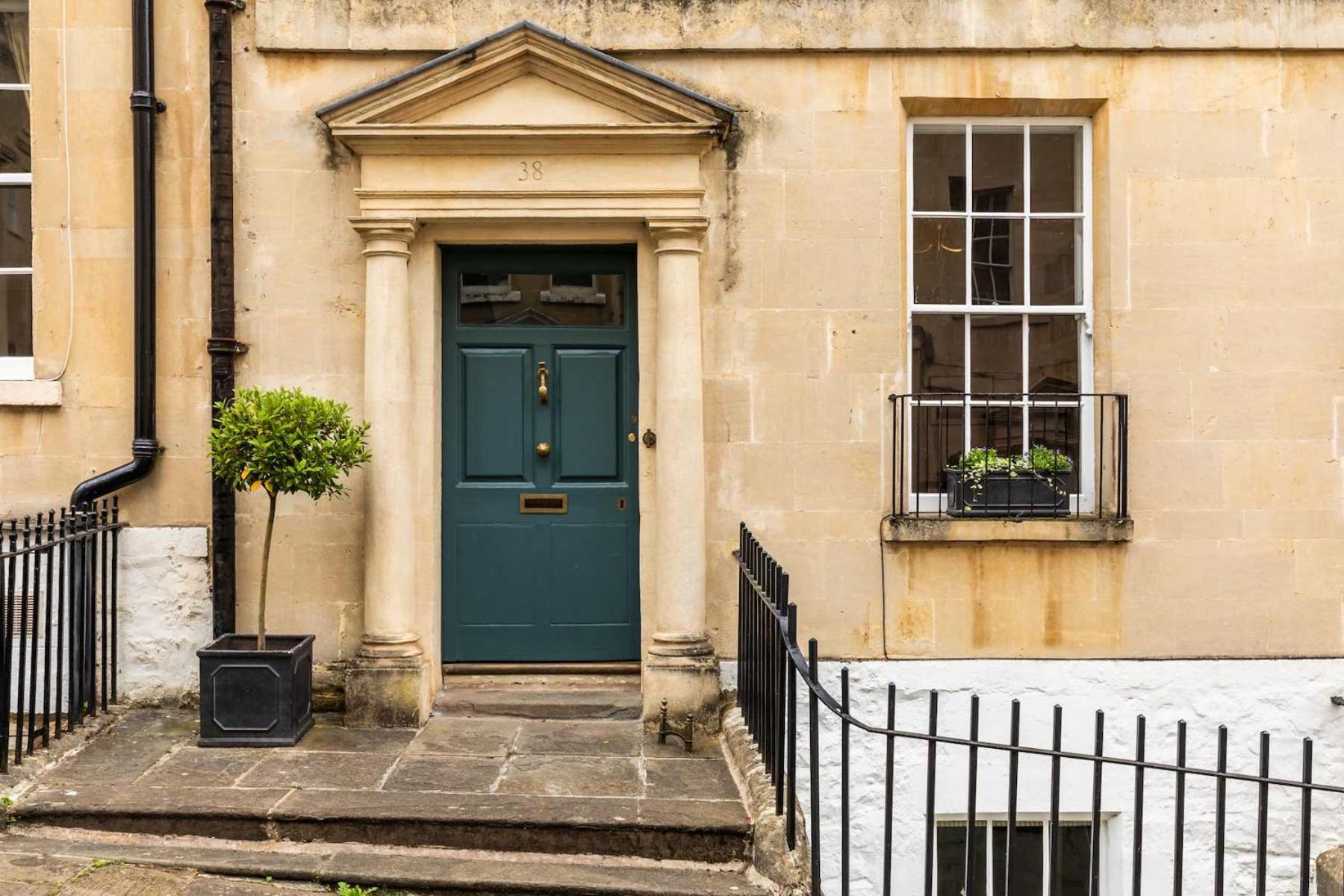 Grand Georgian Townhouse With Garden * Bath