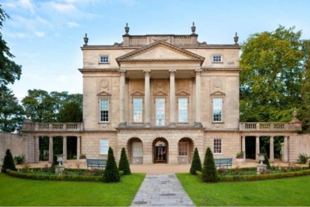 Stunning & Spacious Centre Flat *