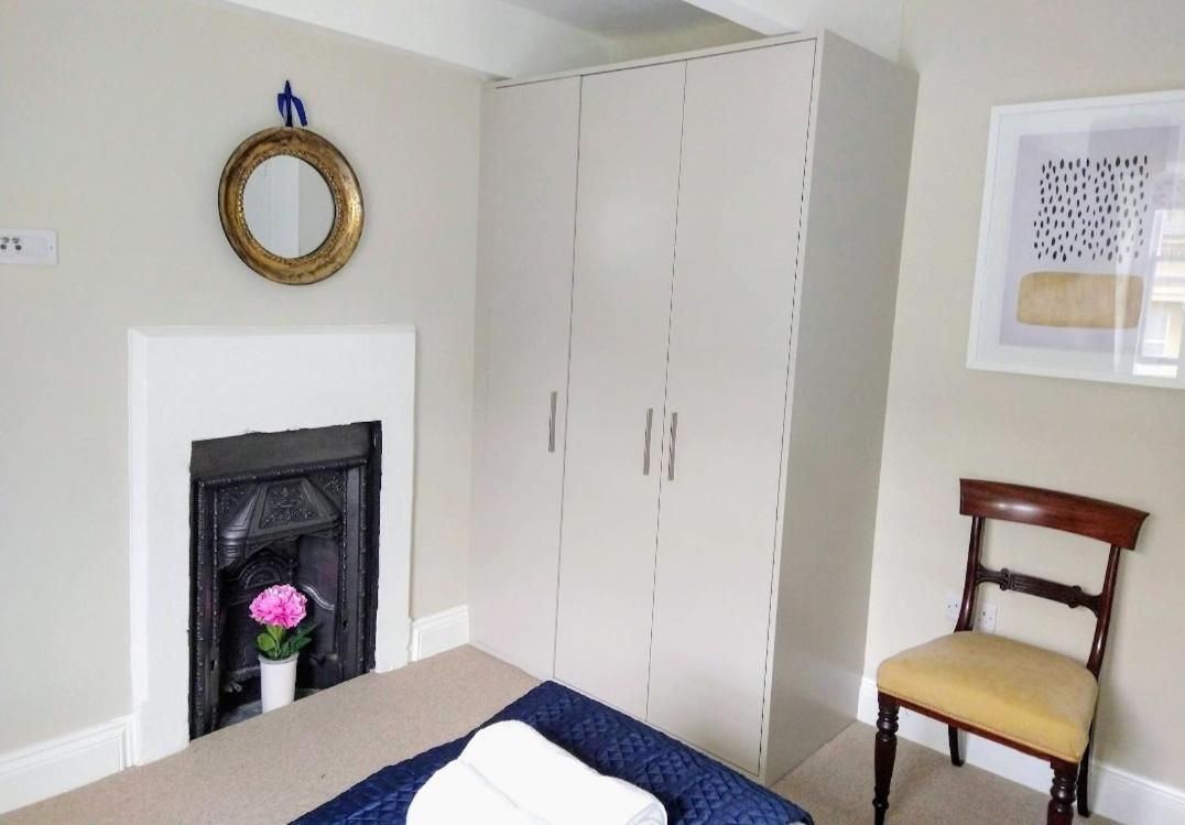 Stunning & Spacious Centre Flat