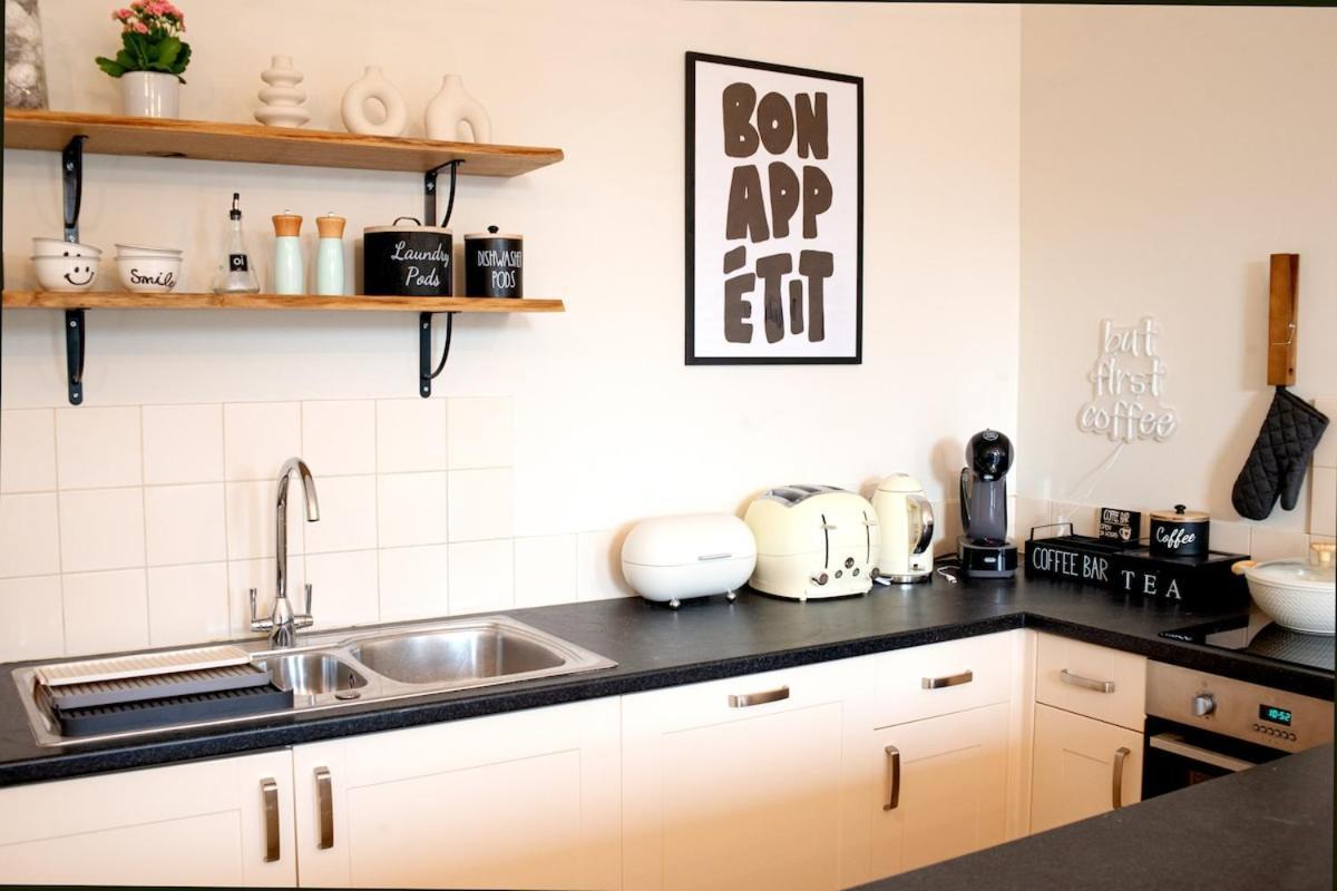 3-bed Gem With Abbey Views *
