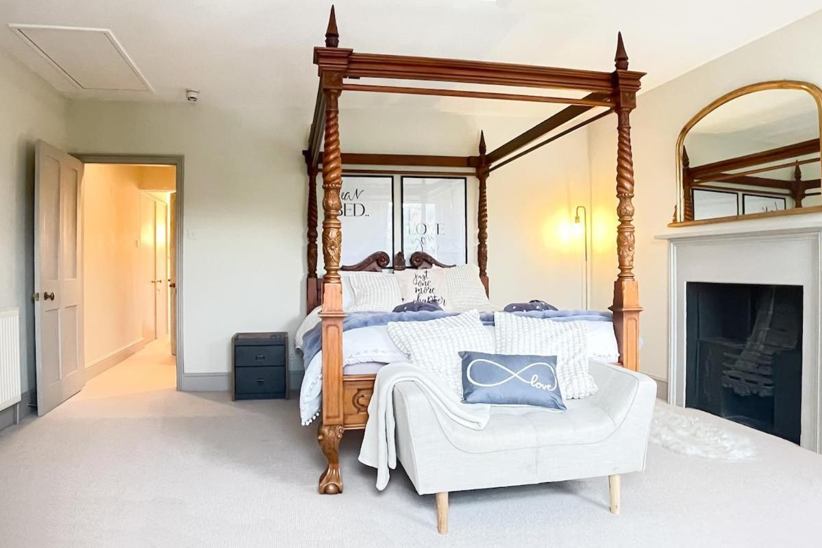 Holiday home 3-bed Gem With Abbey Views Bath