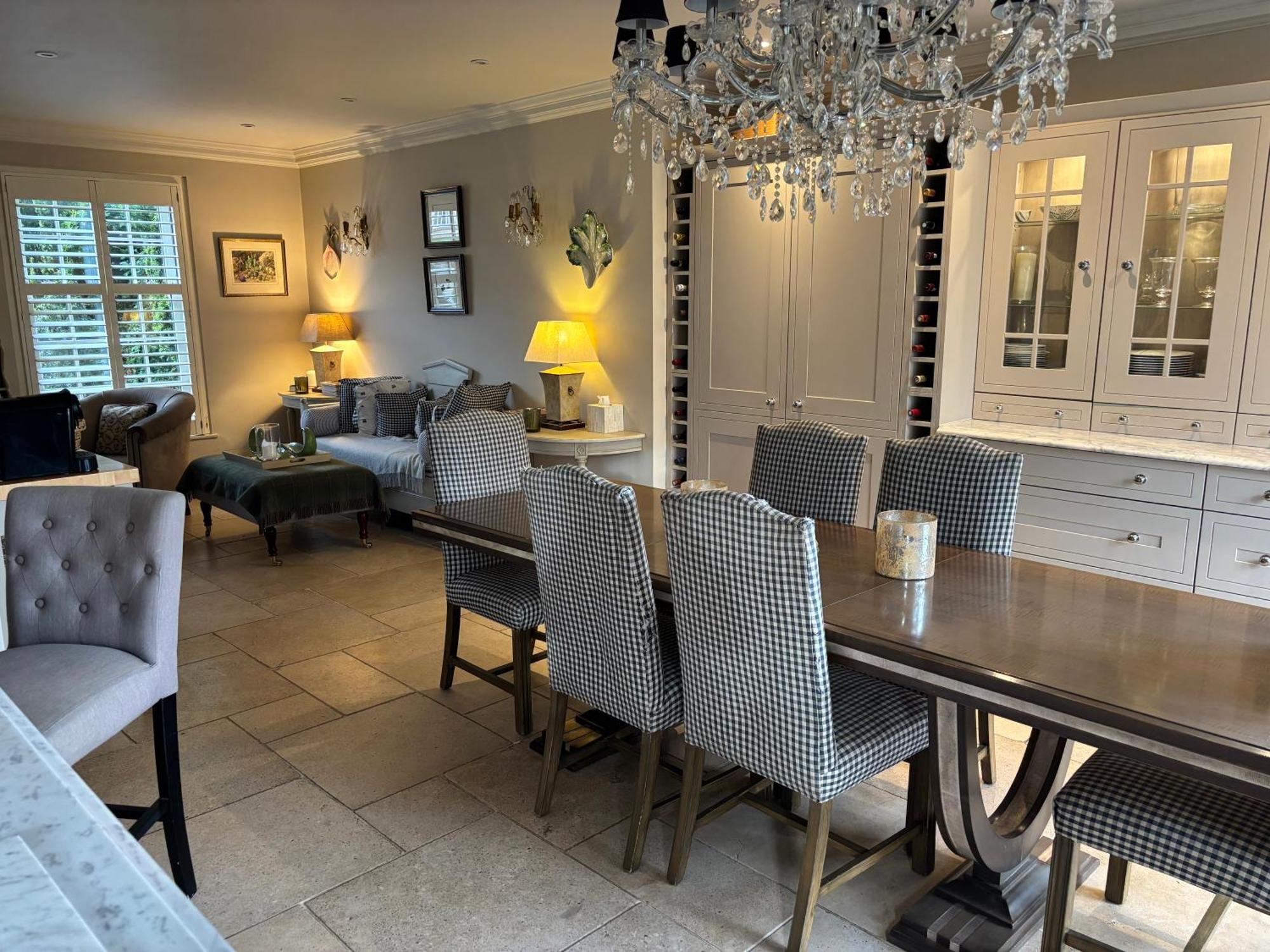 6 Northfields Close * Bath