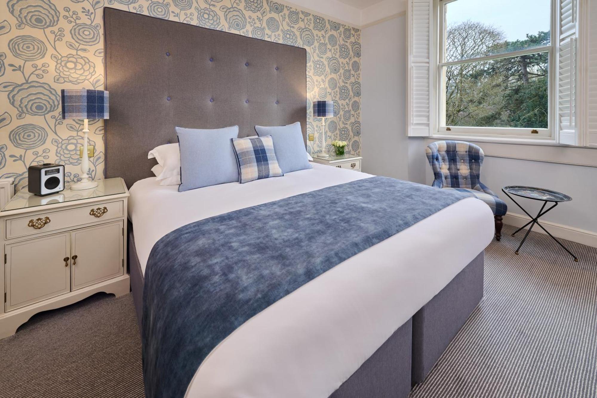 Hotel The Roseate 5*