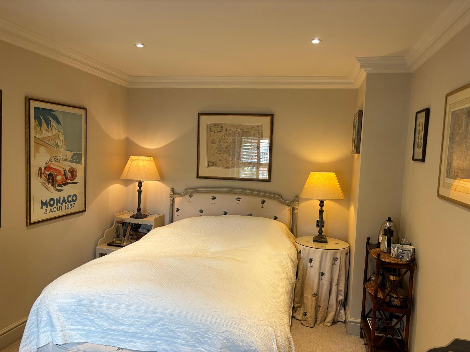 6 Northfields Close Bed & Breakfast