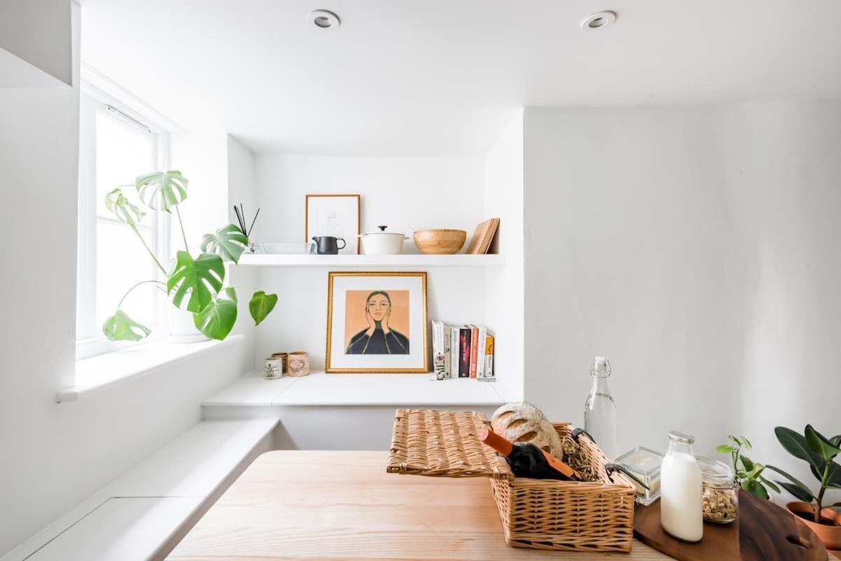 Georgian Townhouse With Free Parking *