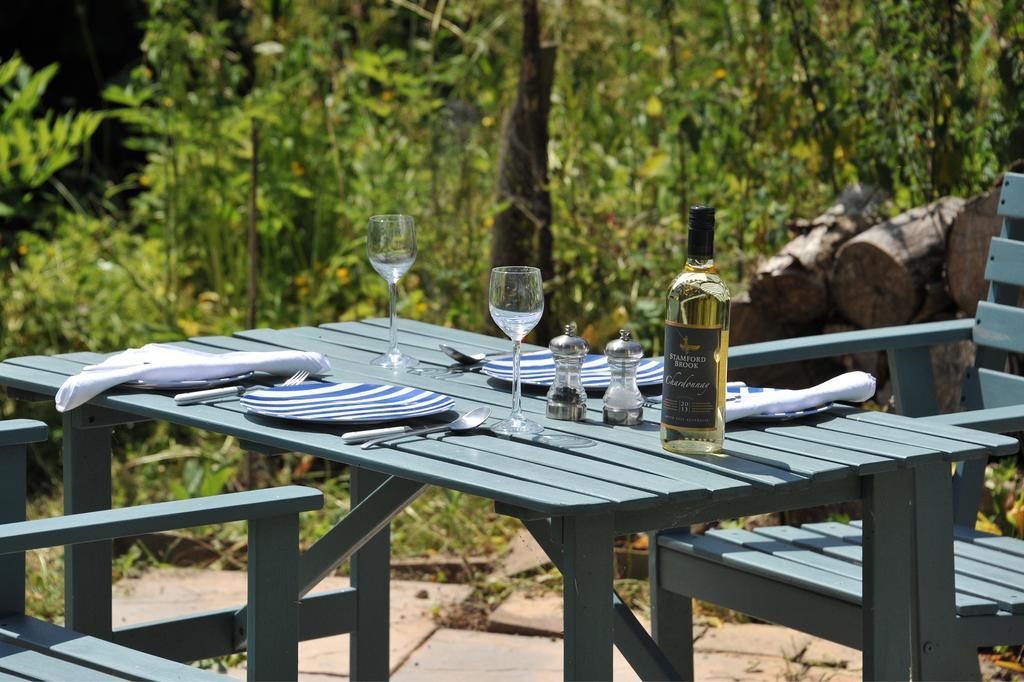 Brooks' View - Romantic Escape With Picturesque Riverside Gardens In