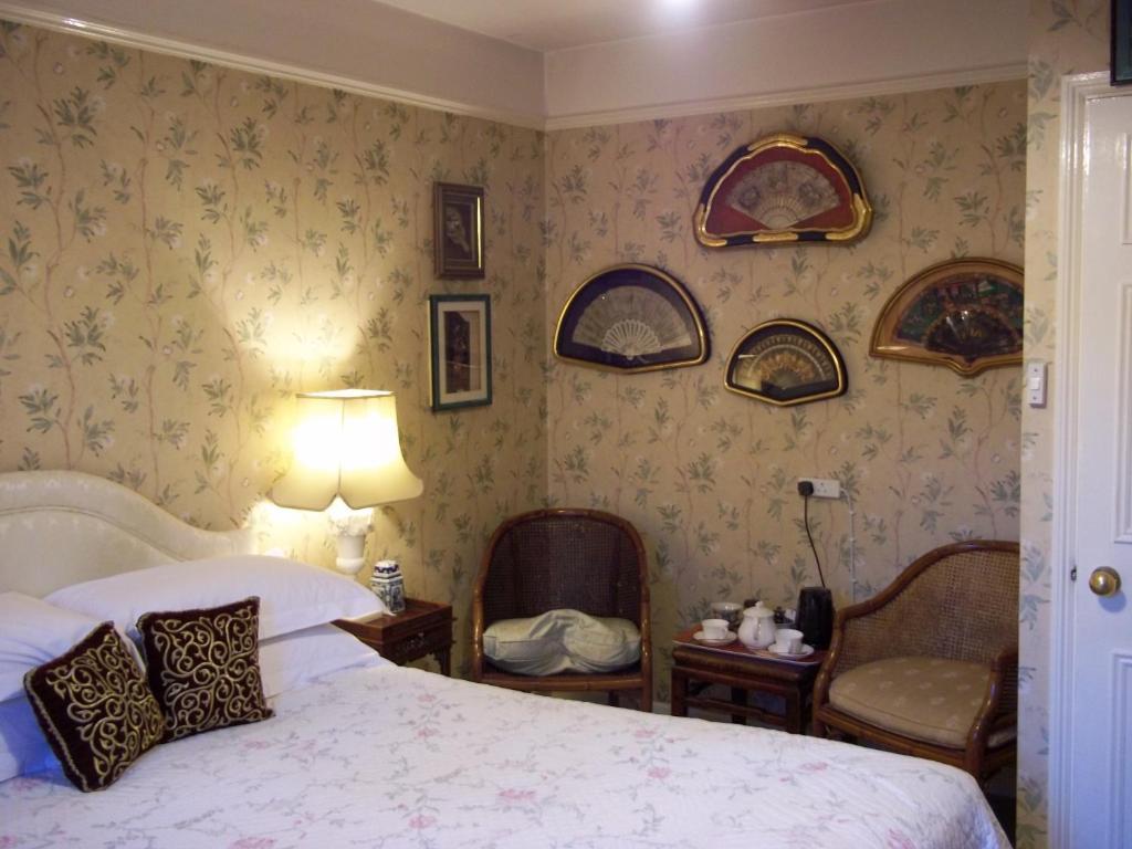 The Hollies Guest house