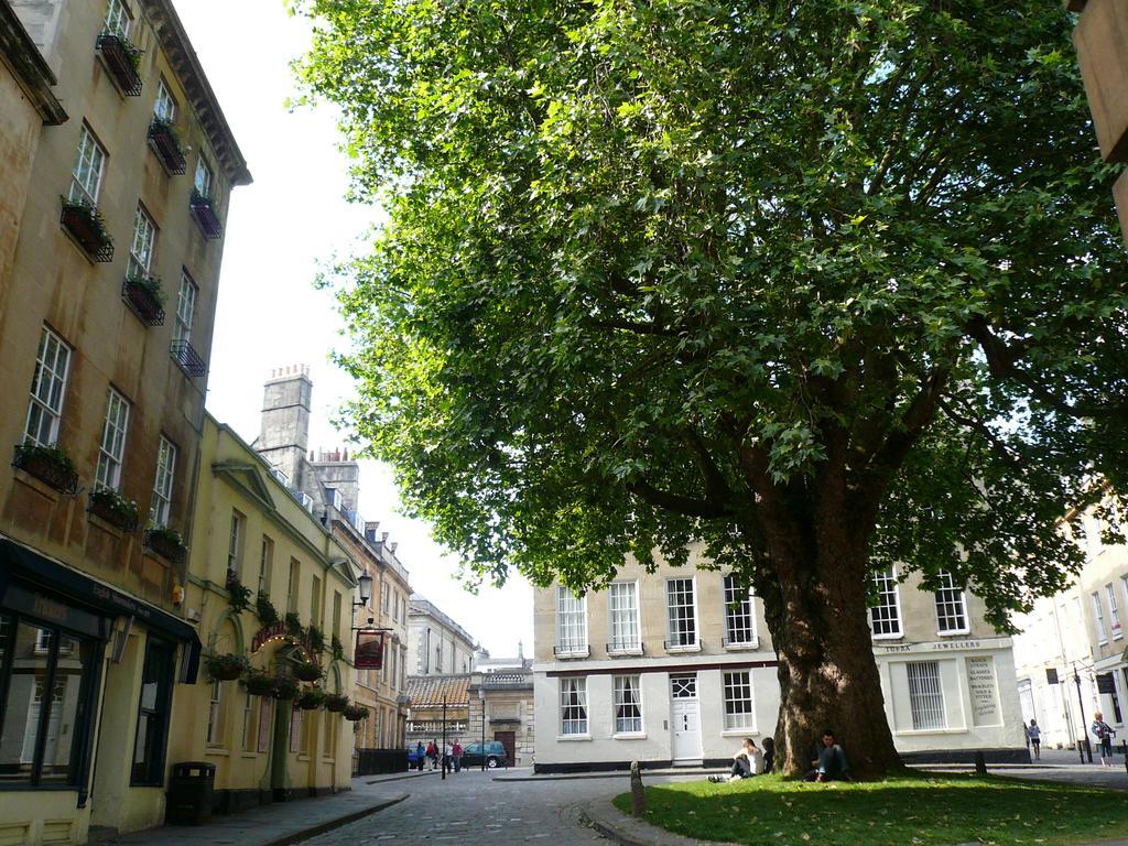 Crystal Palace * Bath