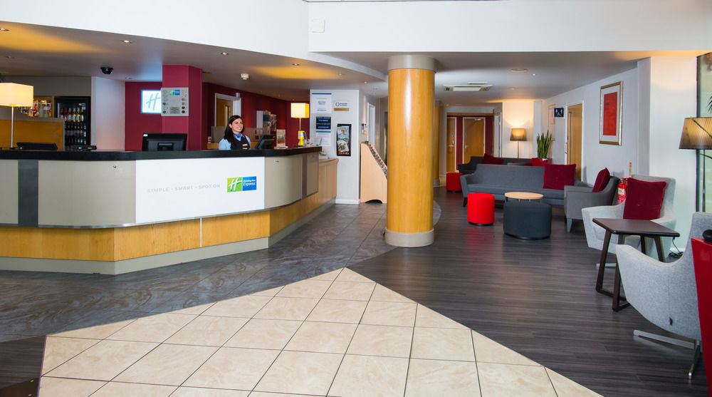 Express By Ihg Hotel