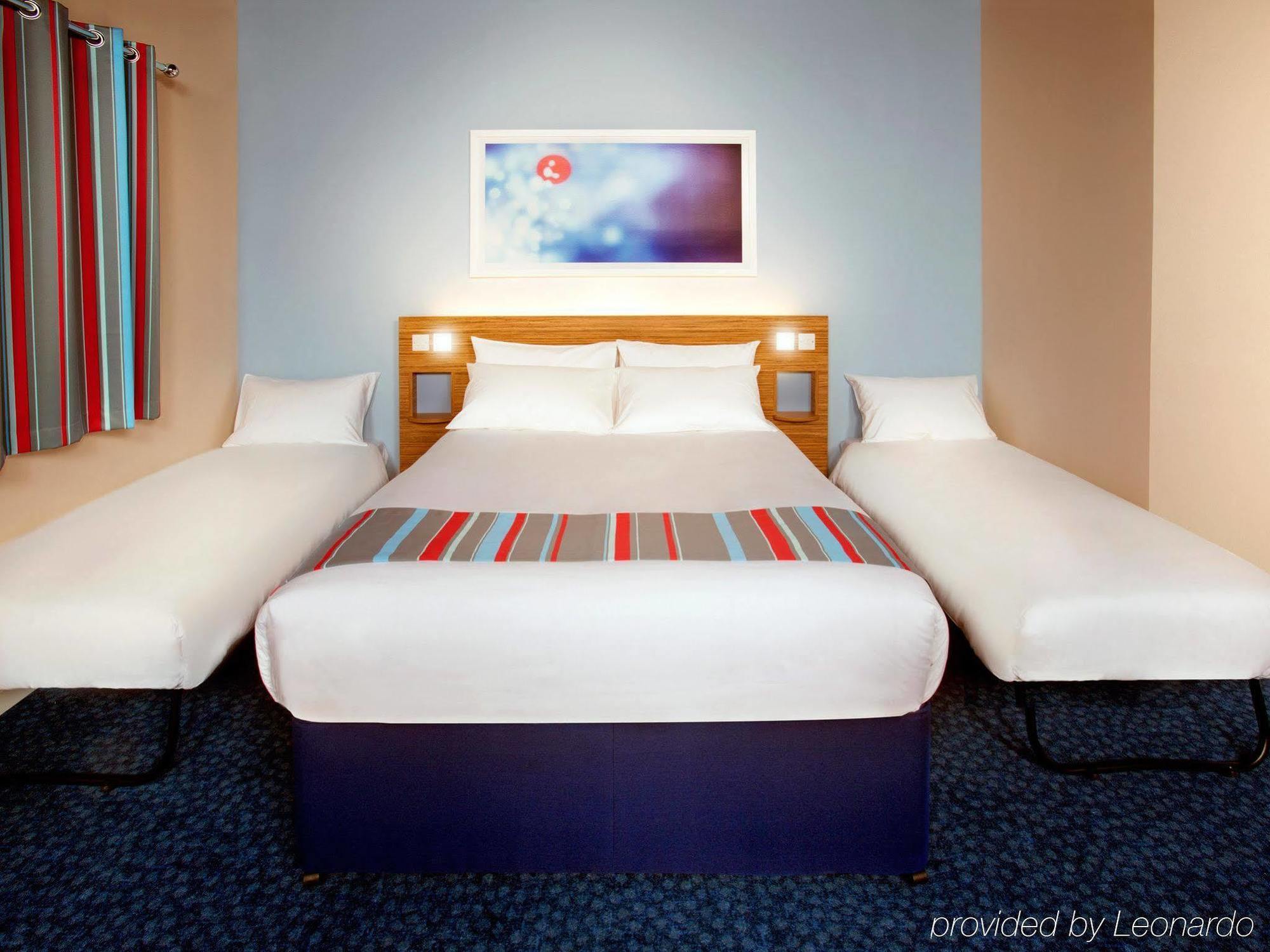 Hotel Travelodge Waterside 2*