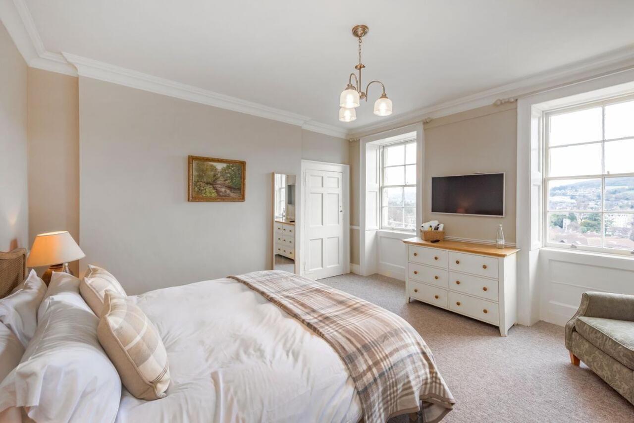 Luxury Two Floor Central Duplex Free Parking *