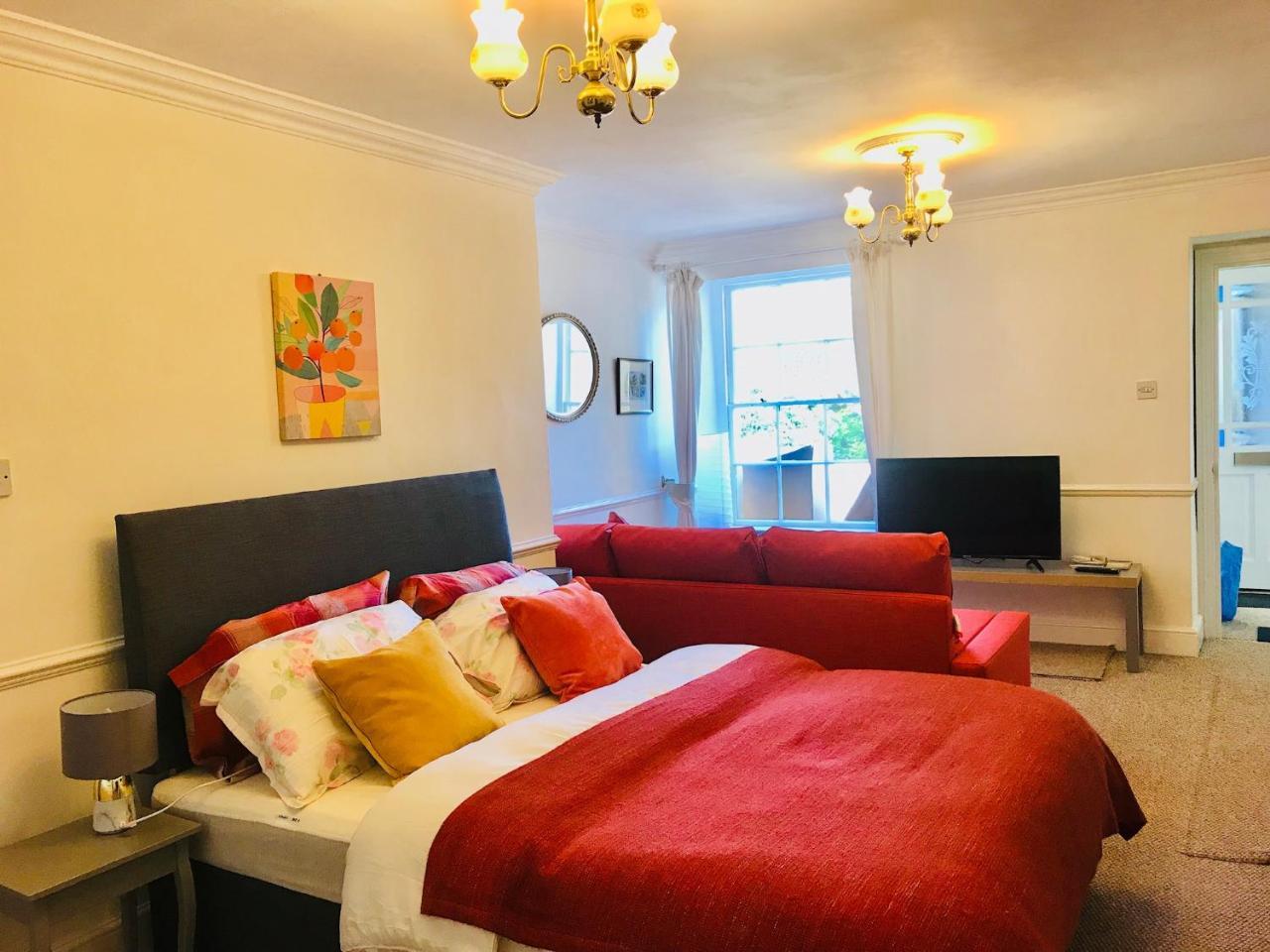 Grosvenor Apartment *