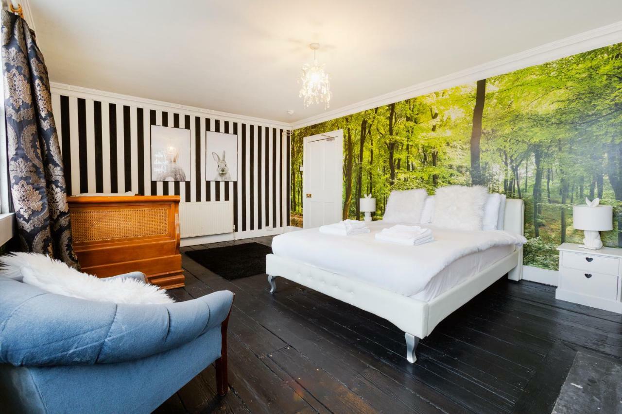 The Wonderland Townhouse - Alice In Wonderland 7bdr Holiday home Bath
