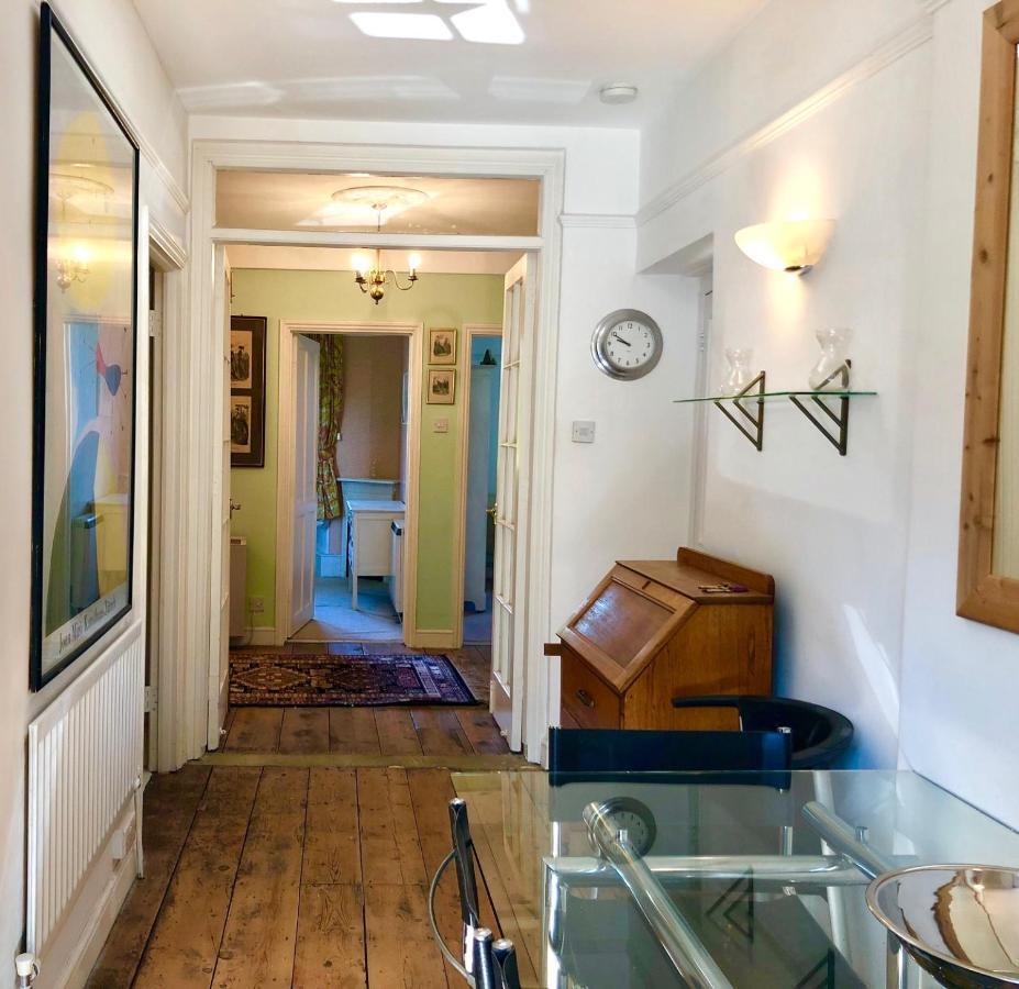 Lauras Townhouse Dressmakers Salon * Bath