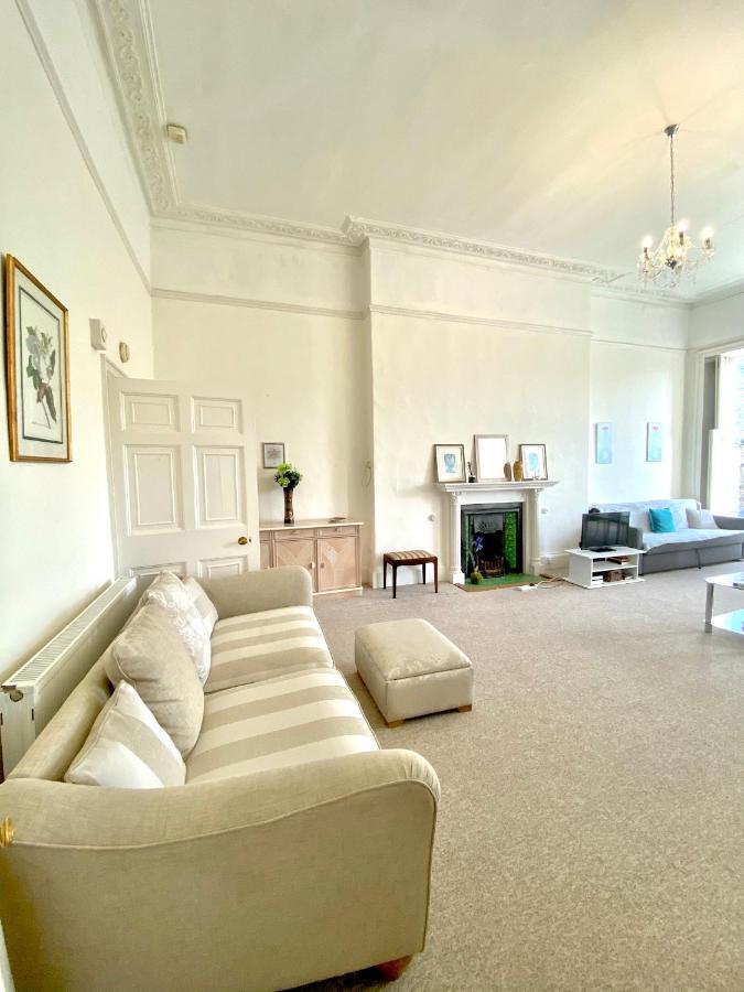 Grosvenor Apartment *